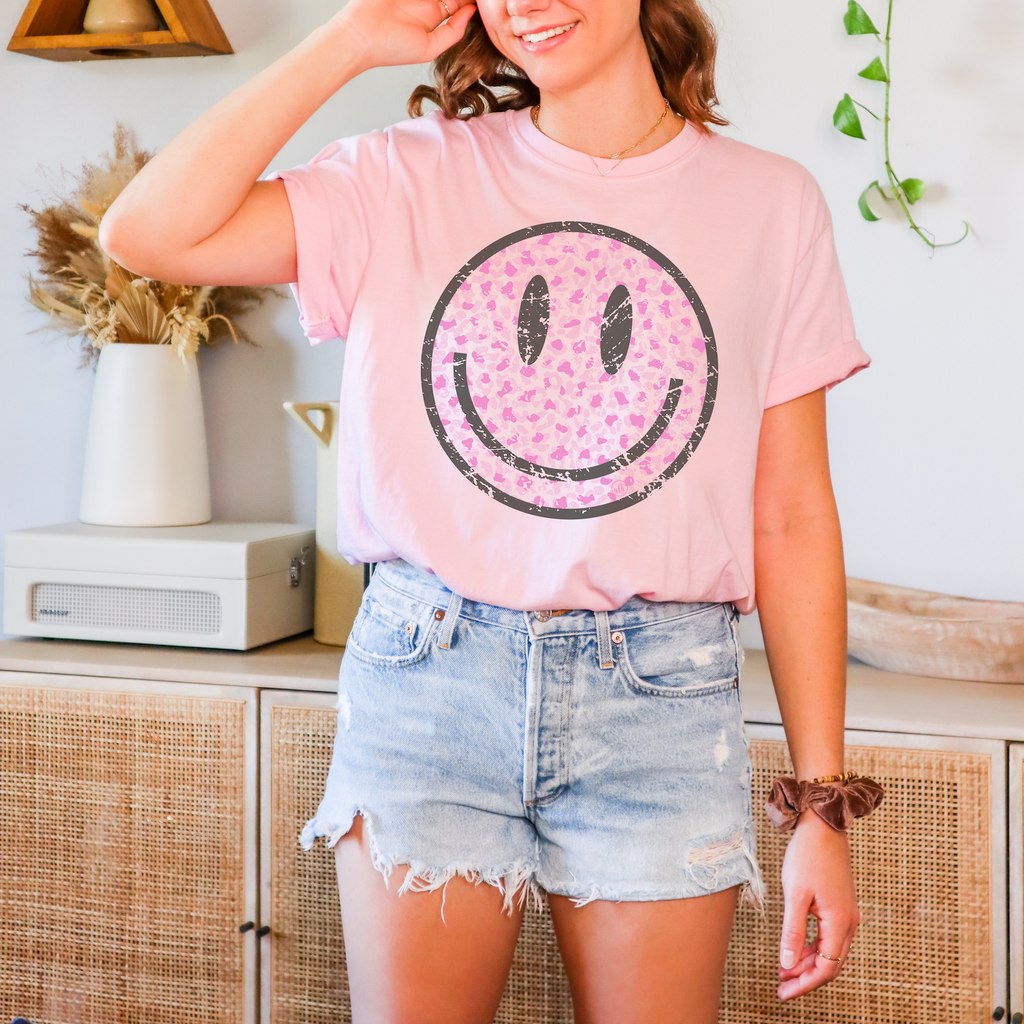 Smiley Face Pink Leopard - Comfort Colors Short Sleeve Tee