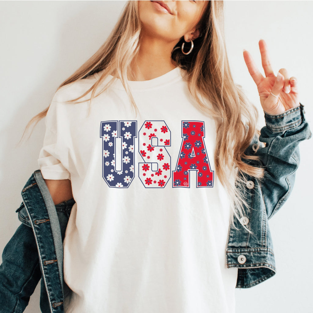 USA Flowers July 4th America Comfort Colors Tee